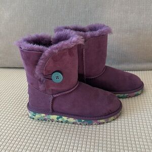UGG Kids Australia Bailey Button boots 🔥